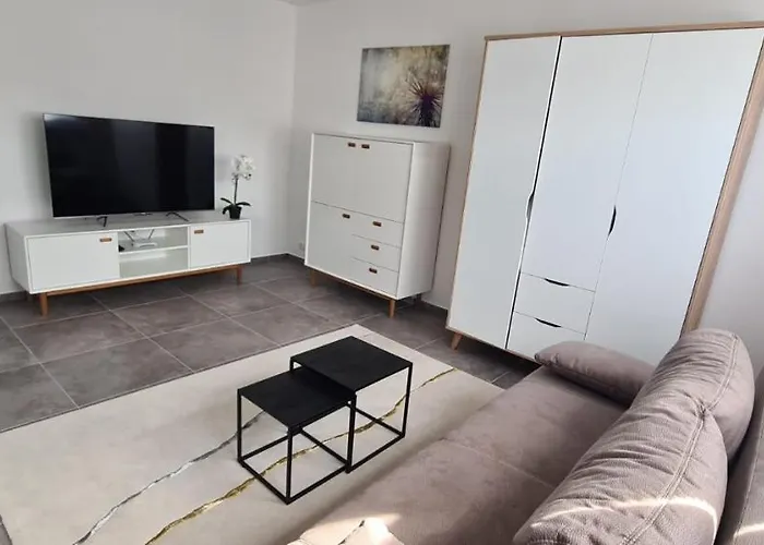 Quiet House - 10 Min Away From Cologne *